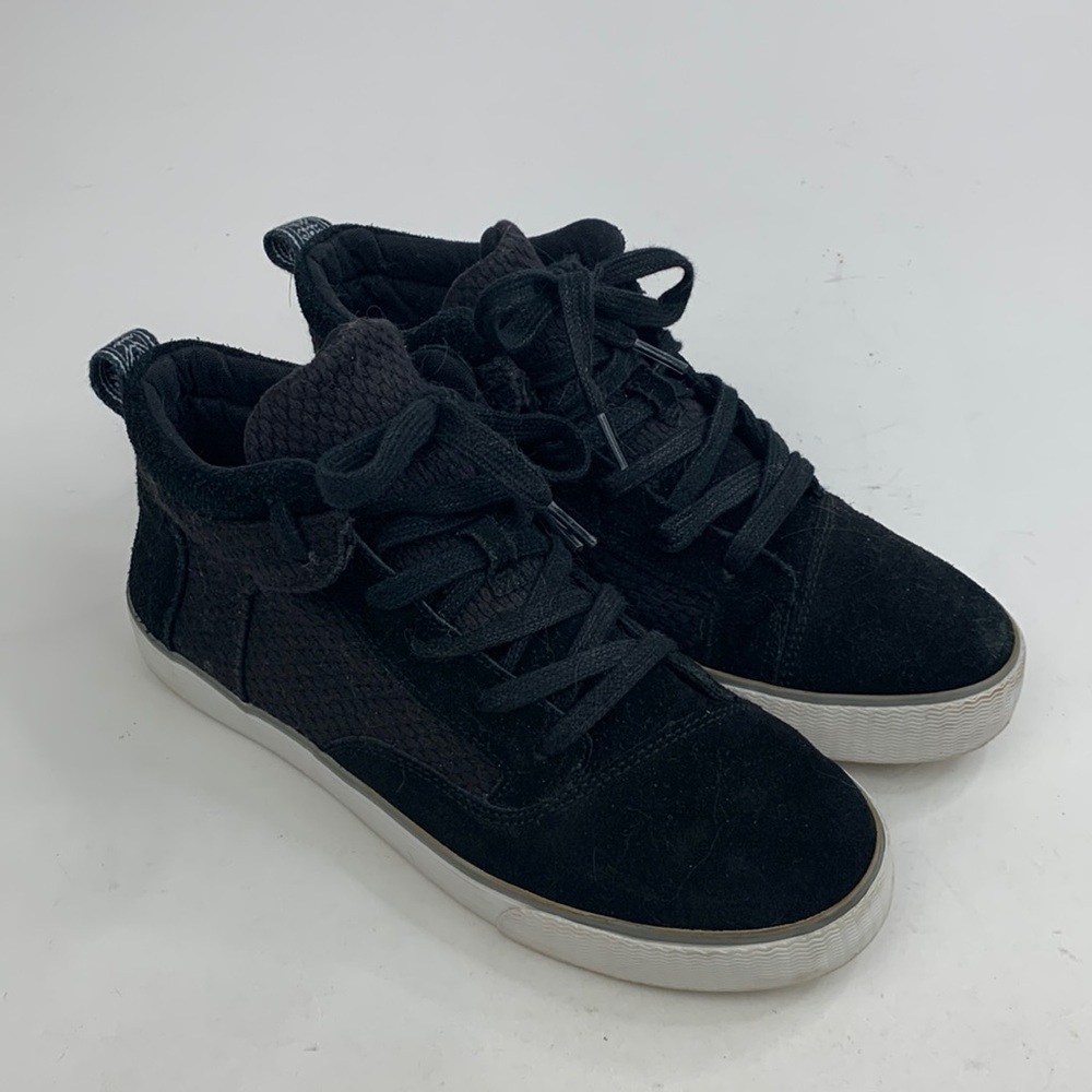 TOMS High top Black Sneakers Size 8.5 Lace up White Base Cushioned
